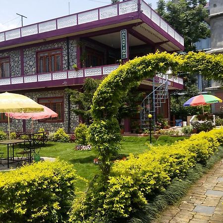 Galaxy Inn Guest House โพคารา ภายนอก รูปภาพ