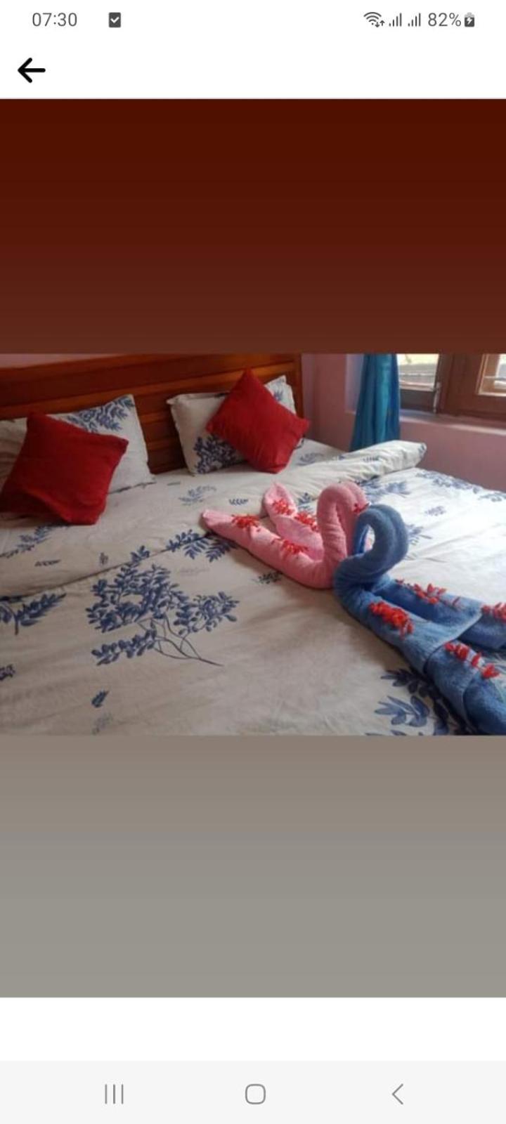 Galaxy Inn Guest House โพคารา ภายนอก รูปภาพ